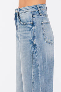 Jolene High Rise Barrel Jeans – Light Wash Comfort Denim with Side Seam Detail