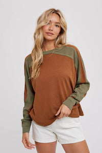 Sutton Contrast Sleeve Oversized Long Sleeve Top – Chestnut & Olive