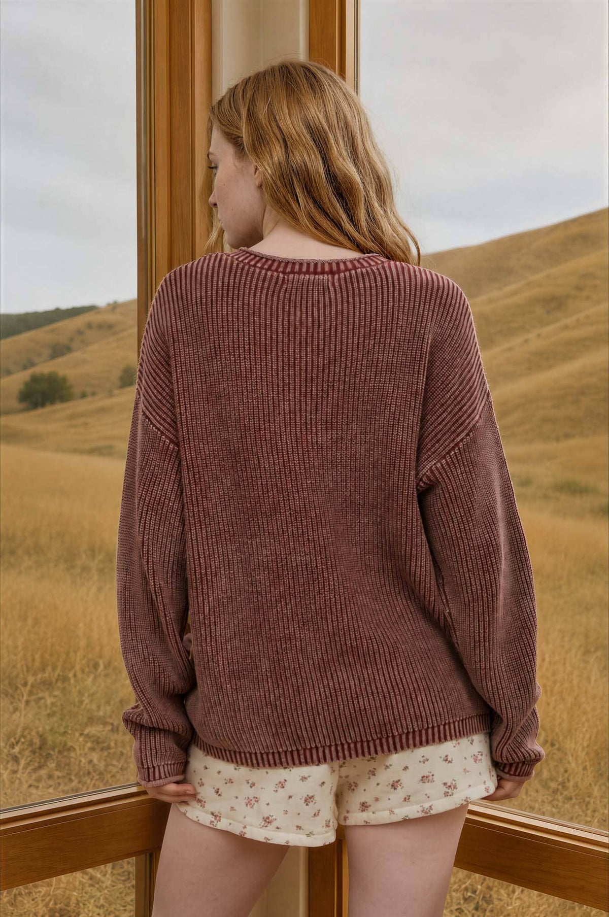 WASHED RIBBED HENLEY DROP SHOULDER KNIT SWEATER: BURGUNDY