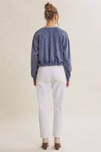 SOFT FADED MINERAL-WASHED SWEATSHIRT WITH CINCHED WAIST: SMOKY MARSALA / M