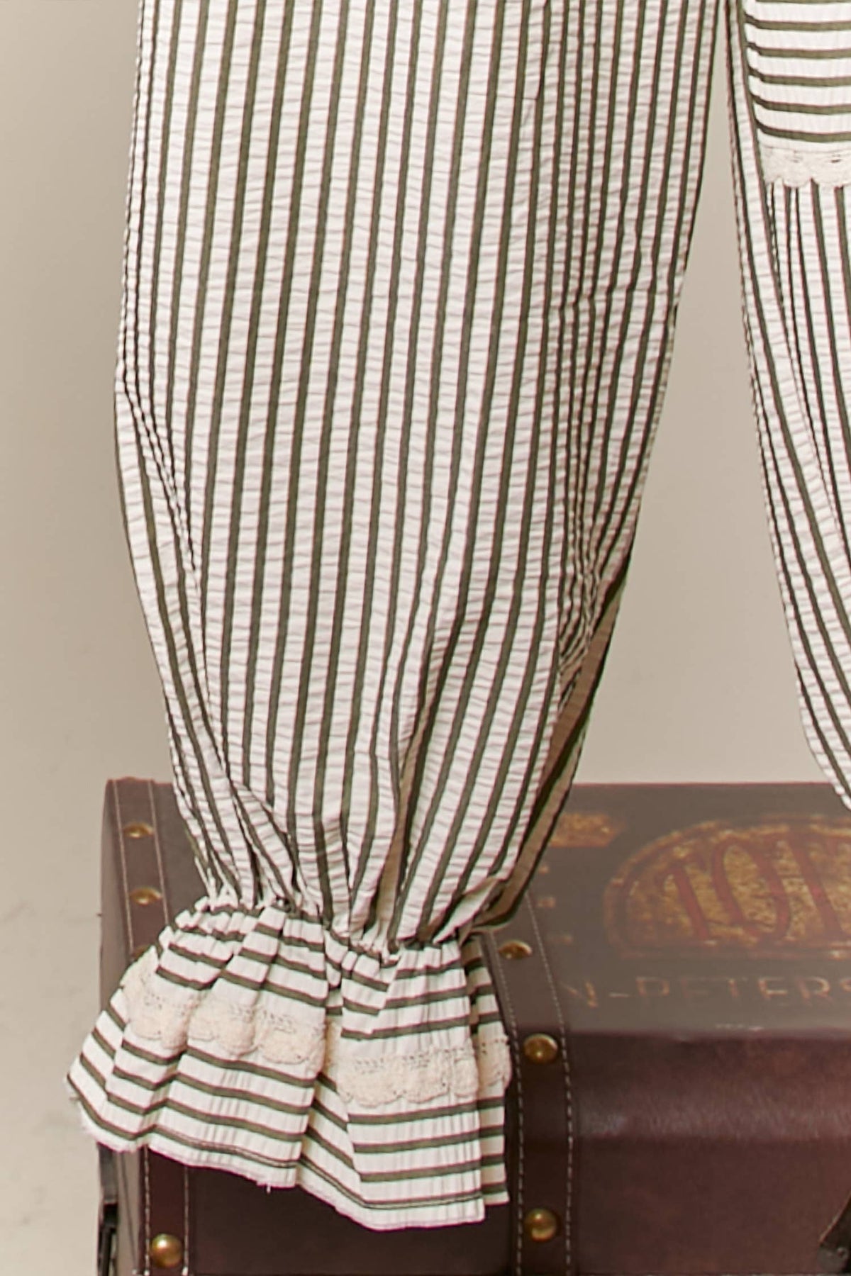 The Countryside Stripe Lace Jogger Pants: Olive stripe