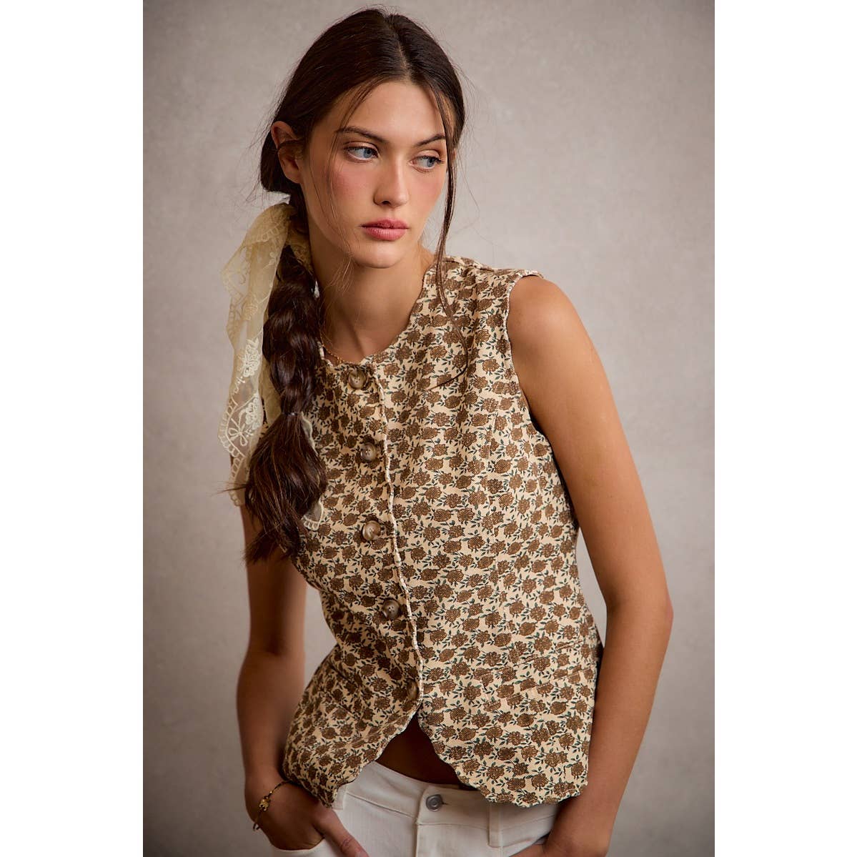 Heirloom Floral Button Vest: Cream/Multi