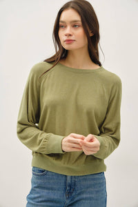The Kinsley Everyday Knit Top – Olive & Cream