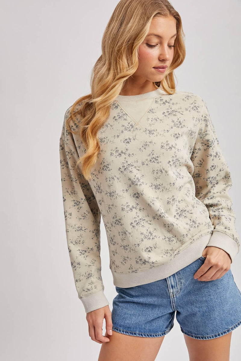 Maisyn Vintage Ditsy Floral Crewneck Sweatshirt – Soft Faded Floral Pullover