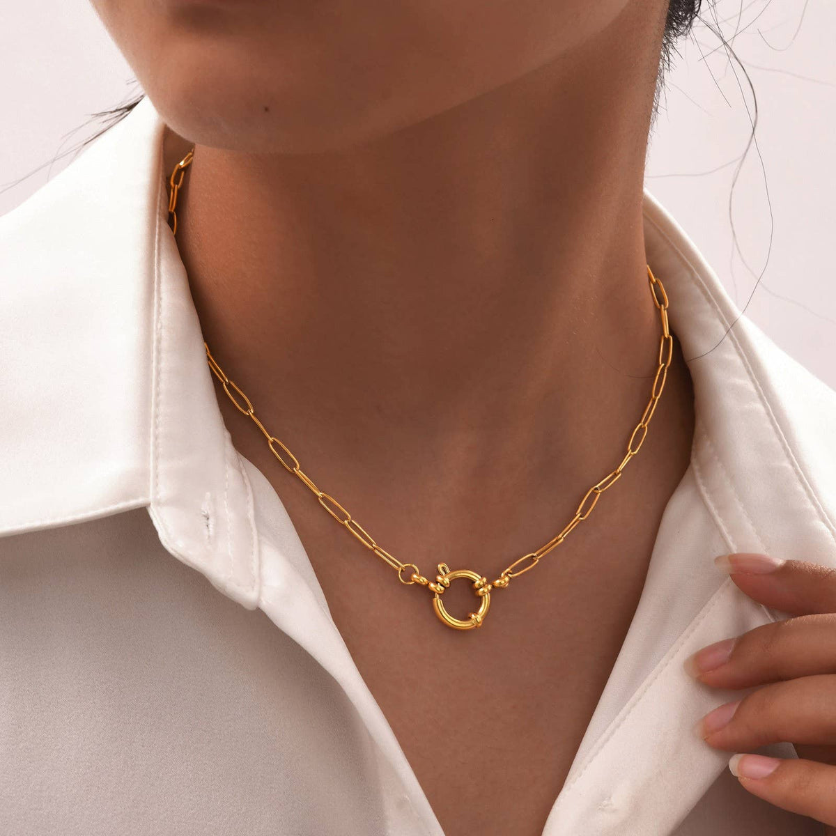 Ava Bold Circle Link Chain Necklace – 18K Gold Stainless Steel Tarnish-Free Jewelry