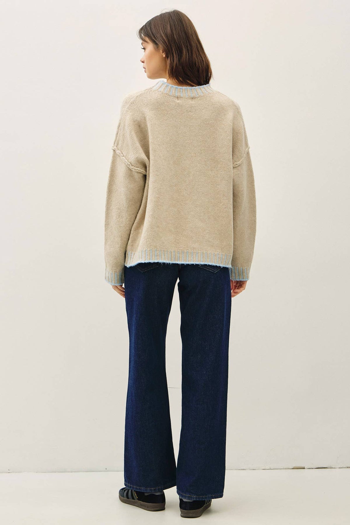 Fine Line Contrast Stitch Sweater: Oatmeal/ Ice Blue
