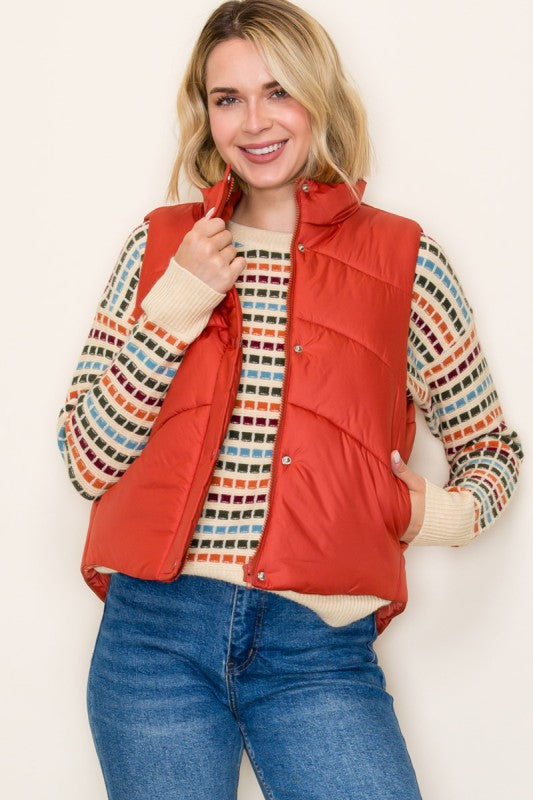 Sadie Quilted Puffer Vest | Women’s Zip-Up Polar Collar Vest with Pockets