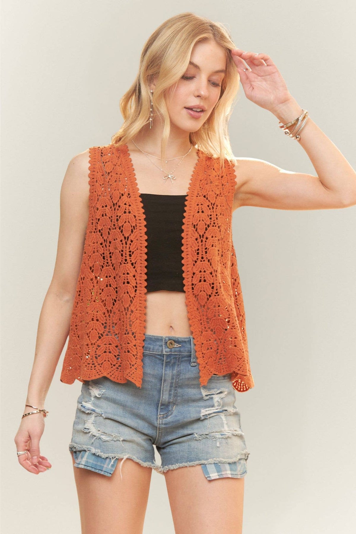CROCHET VEST SCALLOP HEM - CET3544: Beige / S/M-M/L(3-3)