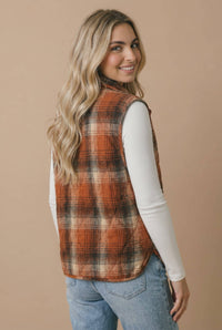 Cabin Season Plaid Quilted Puffer Vest | Women’s Fall Vest