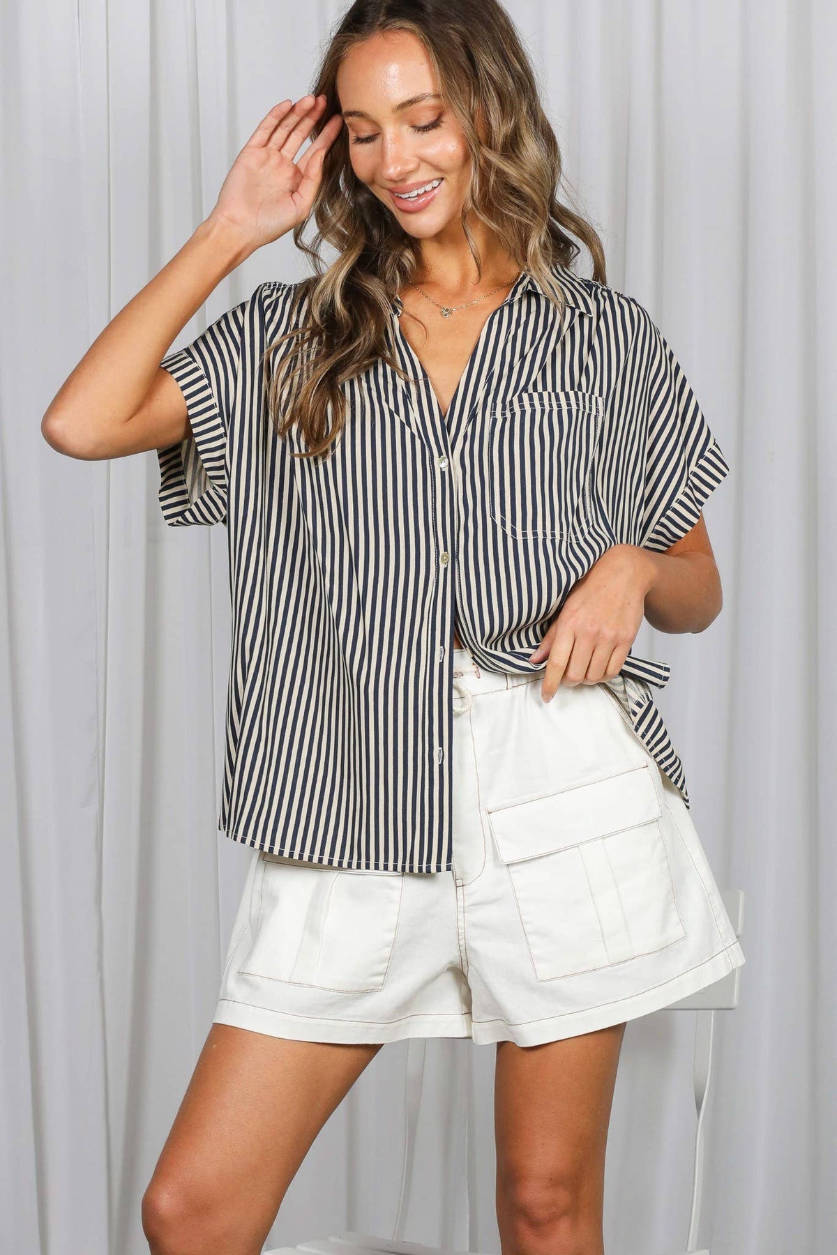 Collared Short Roll-Up Sleeve Button-Down Shirt VT83098: Brown / M