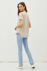 The Avery Essential V Neck Tee – Short Sleeve High Low Hem Basic Top