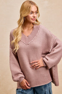 Liora Textured V-Neck Sweater: Frosted Lilac – Relaxed Fit Two-Tone Knit Top