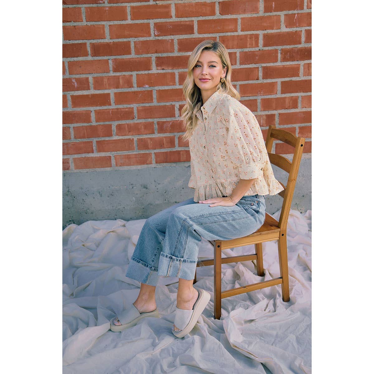 The Sutton Vintage Wash Side Seam Cuffed Straight Jeans