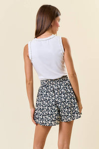 The Mabel Floral Wide Leg Shorts – Black Ditsy Print