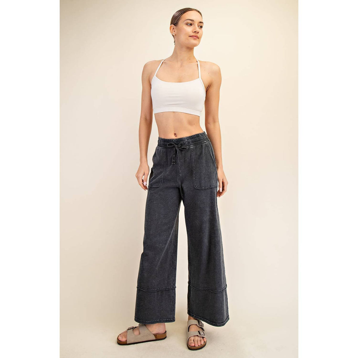 Easy Days Mineral Washed Wide Leg Pants: Black