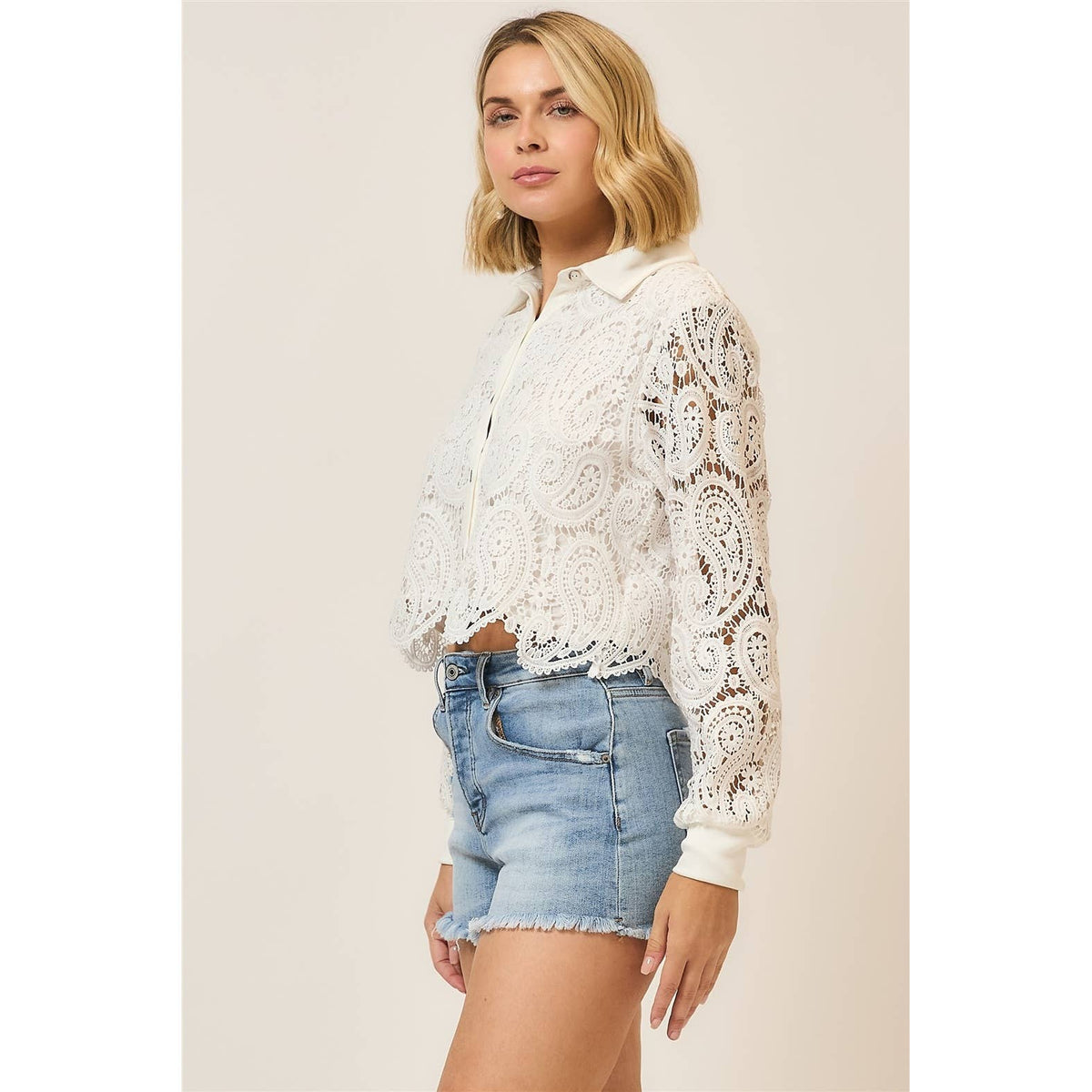 Ivory Paisley Lace Cropped Blouse: Off White